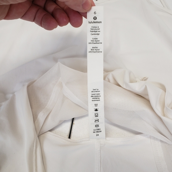 Lululemon Shear Lightness Tank White Strappy Ultra Light size 6 - Picture 9 of 9